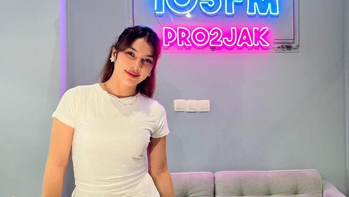 Vionita Sihombing meluncurkan single baru.