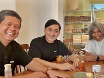 Keseruan Yovie Widianto Nongkrong Bareng Musisi Legendaris di Kafe