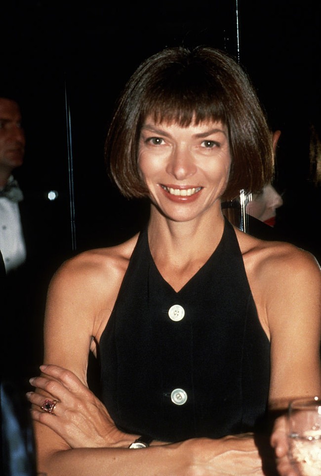 Anna Wintour mundur setelah 37 tahun menjabat sebagai pemimpin redaksi Majalah Vogue. Kabar ini pertama kali dilaporkan pada 26 Juni 2025. Foto: Getty Images/Images Press