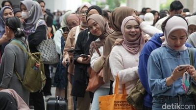 Potret Jakarta X Beauty 2025 Diserbu Beauty Enthusiast, Rela Antre dari Pagi