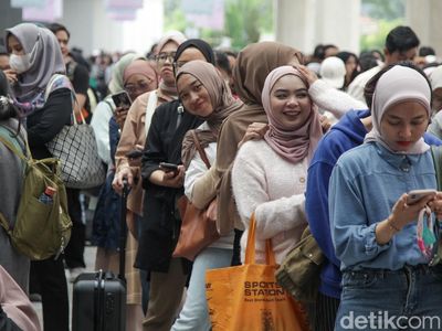 Potret Jakarta X Beauty 2025 Diserbu Beauty Enthusiast, Rela Antre dari Pagi