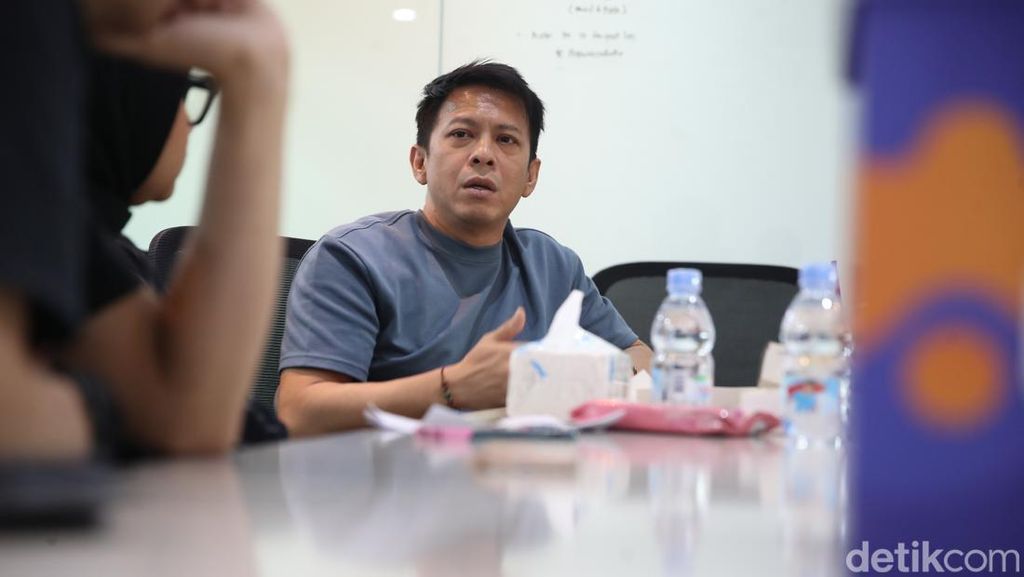 Ariel NOAH Pastikan Hubungan dengan Andika Baik