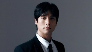 Choi Daniel masuk jajaran pemain baru Yumis Cells 3. Dia akan memerankan Kim Ju Ho, penulis best seller di Julie Publishing. (Foto: dok. Instagram @ddaniel_choi)
