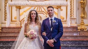 8 Foto Mesra Diogo Jota & Istri, Pemain Liverpool Meninggal Saat Baru Menikah