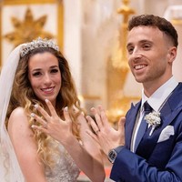 Menyedihkannya lagi, kurang dari 24 jam sebelum meninggal dunia, Diogo Jota mengunggah momen pernikahannya ke Instagram dengan keterangan yang penuh cinta. “A day we will never forget,” begitu Jota menulis pada caption video unggahannya di Instagram diogoj_18.Foto: Dok. Instagram @diogoj_18