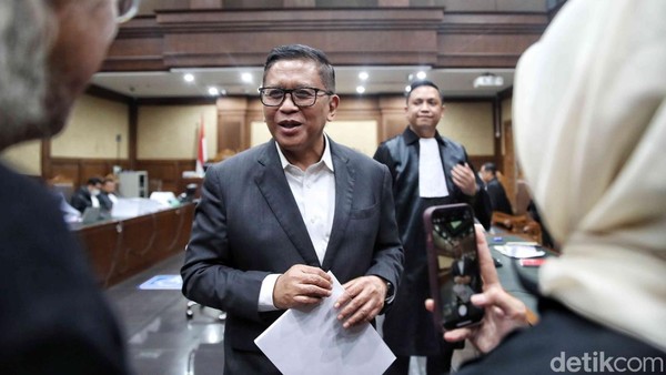 Dituding Halangi KPK, Hasto Dituntut 7 Tahun Penjara