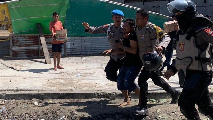 Eksekusi lahan di Polman, Sulbar, diwarnai kericuhan.