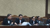 Sidang dijadwalkan mulai pukul 09.00 WIB dan berkas tuntutan dibacakan oleh Jaksa KPK Rio Vernika Putra.