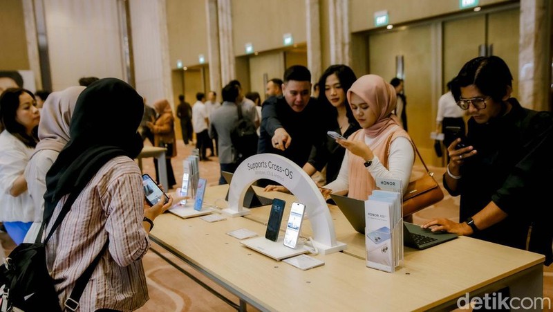 Honor 400 resmi diluncurkan di Indonesia, Jakarta, Rabu (3/7/2025). Honor 400 merupakan penerus Honor 200 Pro.