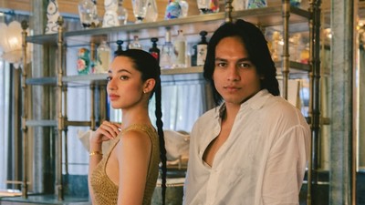 7 Gaya Modis Jefri Nichol & Kekasihnya Ameera Khan Eksis di Paris Fashion Week