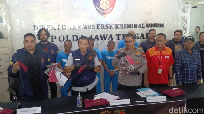 Polda Jateng merilis kasus pencurian rokkok dengan kerugian Rp 400 juta, Kamis (3/7/2025).