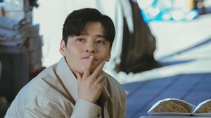 Kang Ha Neul memilih bikin one-man agency lewat TH Company di tahun 2019. (Foto: dok. Instagram @kanghaneul_official)