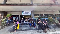Dari data Basarnas proses pencarian korban terngelam KMP Tunu Pratama Jaya masih berlangsung. Hingga Kamis (3/7/2025), sebanyak 33 penumpang telah berhasil ditemukan, terdiri dari 4 orang meninggal dunia dan 29 orang selamat.
