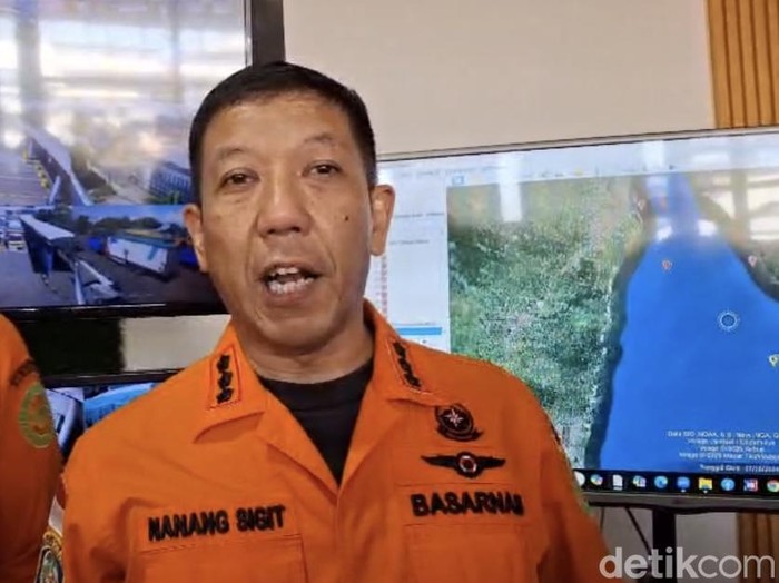 Kepala kantor SAR Surabaya Nanang Sigit