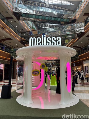 Melissa x Nodaleto di Pondok Indah Mall 2.