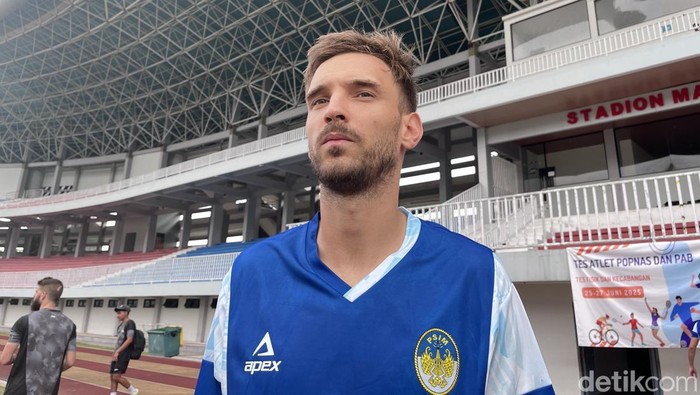 Striker PSIM Jogja, Nermin Haljeta di Stadion Mandala Krida, Kota Jogja, Kamis (3/7/2025).
