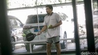 Warga bermain padel. Beberapa cabang olahraga yang dikenakan pajak antara lain padel hingga lari. Besaran pajaknya 10%. 