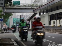 Driver Ojol Lawan Arah di Depan Polisi: Waktu Pak, Waktu Adalah Uang