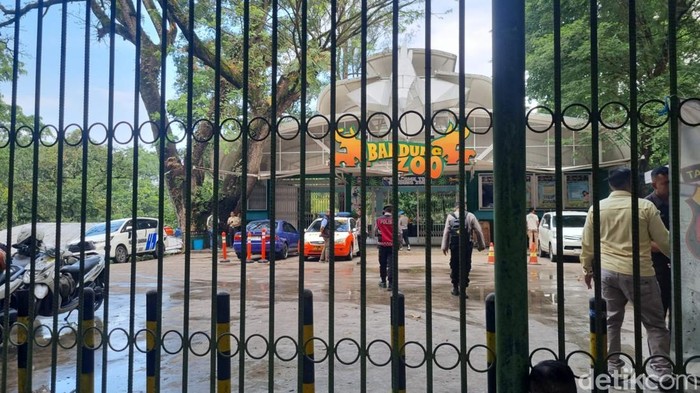 Penutupan Bandung Zoo
