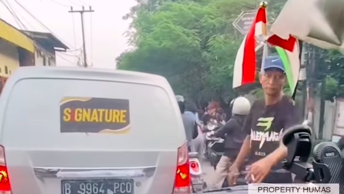 Polsek Cengkareng meringkus 5 orang tukang palak di jalanan kawasan Cengkareng, Jakarta Barat. Pelaku membawa benda tajam seperti cutter dan gunting. (dok Polres Jakbar)