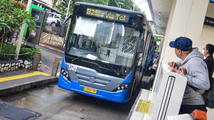 Pramono Anung Resmikan Rute Baru TJ Terminal Bekasi-Galunggung