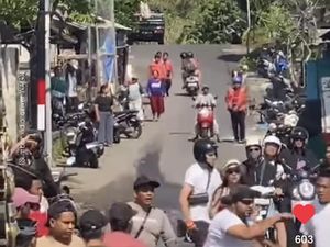 Viral 3 Bule Ribut-ribut dan Pukuli Warlok Nusa Penida