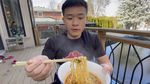 YouTuber Rating 10 Mie Instan Terenak di Dunia, Nilai Indomie Berapa?