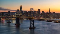 San Francisco bangkit lewat inovasi AI dan revitalisasi kota, meski sempat terpukul pandemi. Dukungan infrastruktur, investasi $50,5 miliar di sektor teknologi, serta proyek perumahan dan transportasi membuat kota ini kembali jadi magnet bisnis dan wisata. Getty Images/Tayfun Coskun