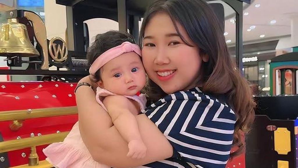 Kiky Saputri Gak Pernah Merasa Berat Jadi Ibu