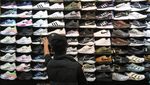 Berburu Sepatu Sekolah di Sentra Taman Puring