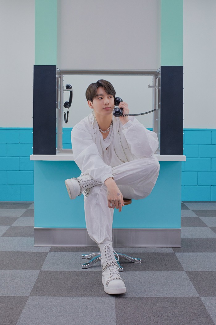 Teaser foto album BTS PERMISSION TO DANCE ON STAGE - LIVE.