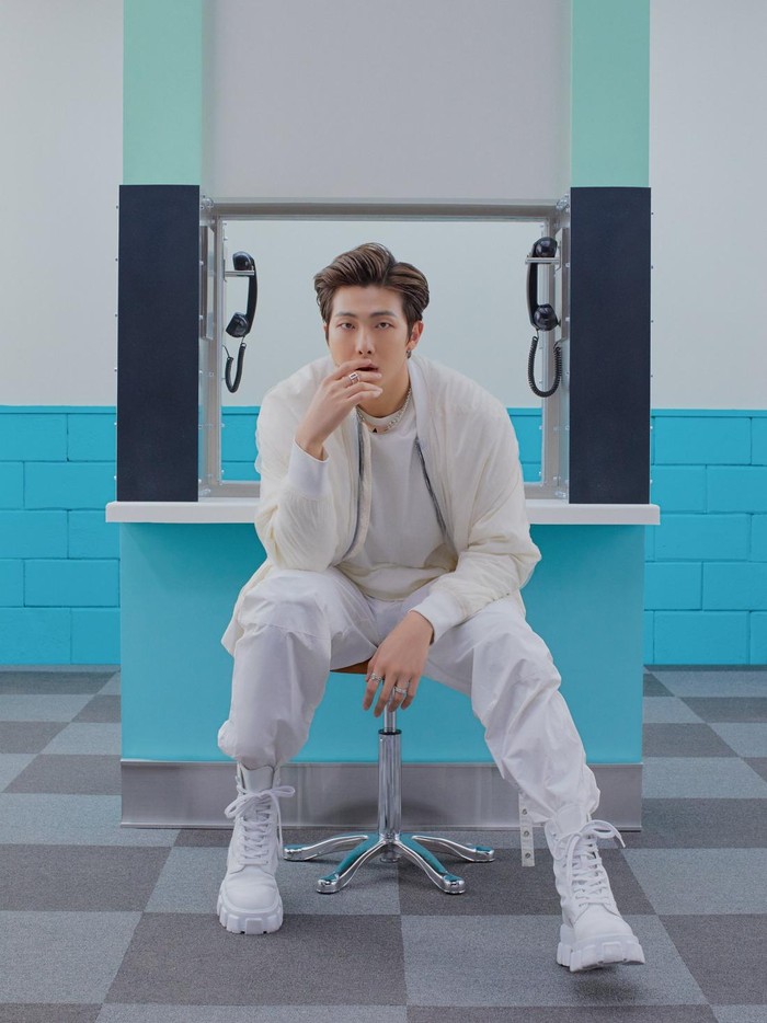 Teaser foto album BTS PERMISSION TO DANCE ON STAGE - LIVE.