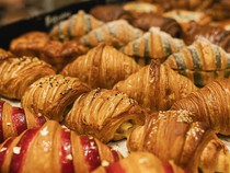 7 Bakery yang Punya Croissant Buttery di Jakarta dan Sekitarnya