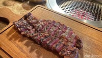 Tekstur daging wagyu yang lumer di lidah jadi salah satu menu spesial kali ini. Foto: detikFood/Sonia Basoni