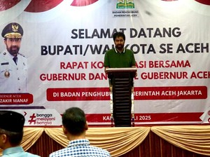 Kumpulkan Kepala Daerah, Mualem Tegaskan Akan Perjuangkan Blang Padang-Otsus