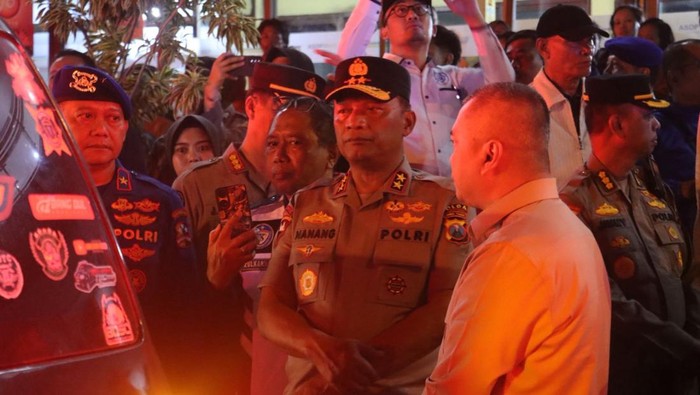 Kapolda Jatim dan Menhub Tinjau Korban KMP Tunu Pratama Jaya