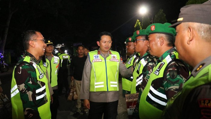 Kapolres Magetan menyiagakan pasukan untuk mengamankan Suran Agung.