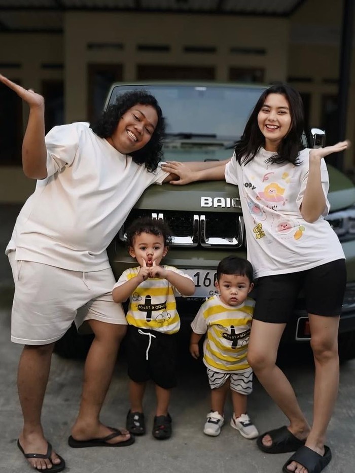 Marshel Widianto beri mobil untuk Cesen, Jumat (4/7/2025).