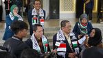 Momen UB Berangkatkan Dua Dokter ke Gaza