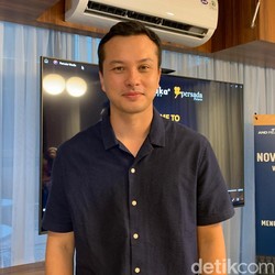 Nicholas Saputra Debut di Film Musikal, Modalnya Berani