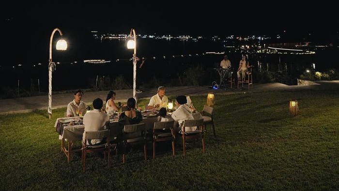 Nikita Willy merayakan ulang tahun di Labuan Bajo Nikita Willy merayakan ulang tahun di Labuan Bajo