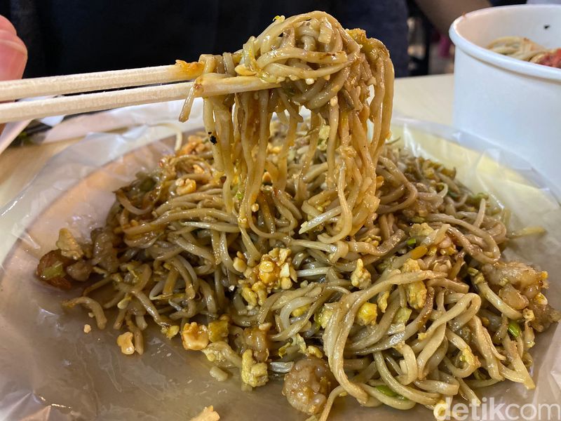 Pad Mie Siram, pad Thai di Blok M Square