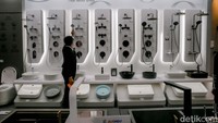 Beragam konsep desain interior dan tata ruang dihadirkan dalam pameran ini. Pengunjung dapat melihat inovasi terbaru dalam pemanfaatan material konstruksi dan pencahayaan ruang.