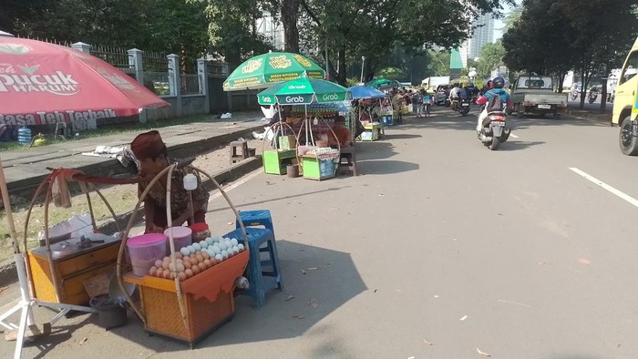 Pedagang Kerak Telor di PRJ 2025