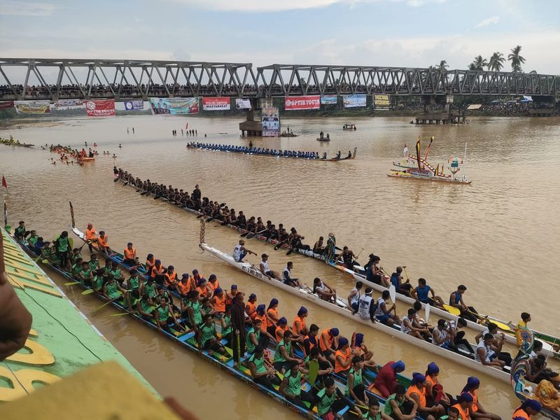 Pelaksanaan Pacu Jalur Rayon III di Tepian Rajo, Pangean, Jumat (4/7/2025) berlangsung aman dan kondusif.