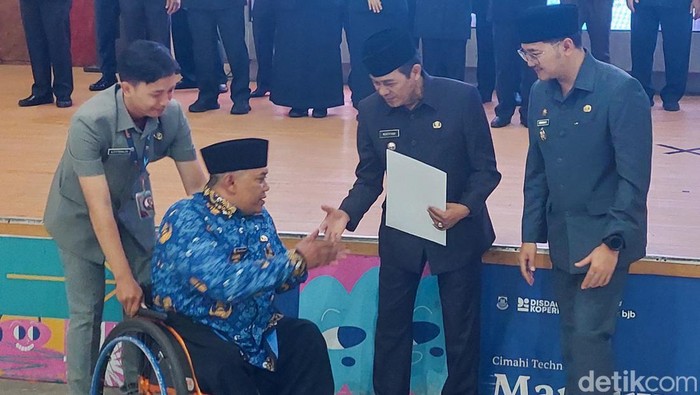 Ahmad Junaedi, Disabilitas yang diangkat Jadi ASN di Pemkot Cimahi