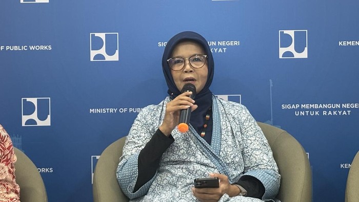 Sekretaris Direktorat Jenderal Prasarana Strategis Kementerian PU Essy Asiah.