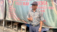Cak Kandar merantau dari Malang dan belajar membuat mie ayam khas Wonogiri dari sahabatnya. Lalu ia mulai berjualan keliling sejak kawasan Pulo Mas masih sepi. Foto: detikFood