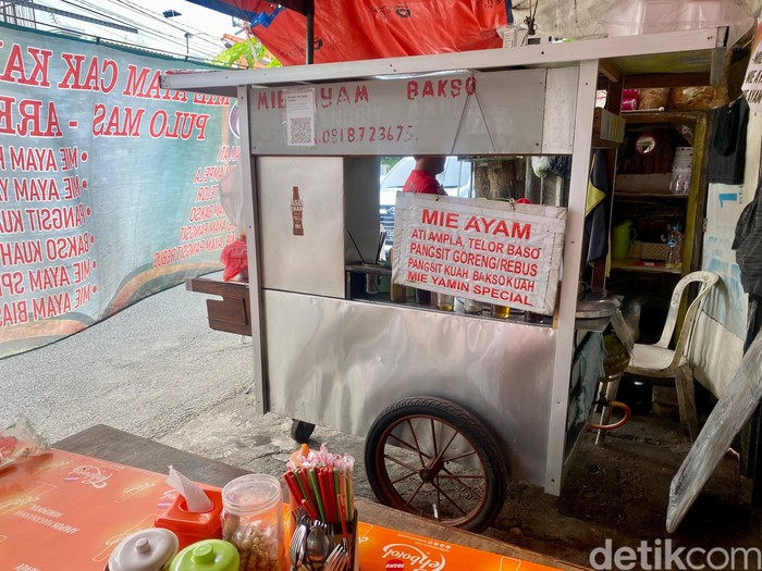 Spesial! Racikan Mie Ayam Sejak 1986 Diberi Topping Ati Ampela Spesial! Racikan Mie Ayam Sejak 1986 Diberi Topping Ati Ampela