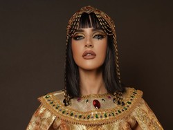 Adu Gaya Tasya Farasya & Tasyi Athasyia Jadi Cleopatra, Beda Gaya Makeup